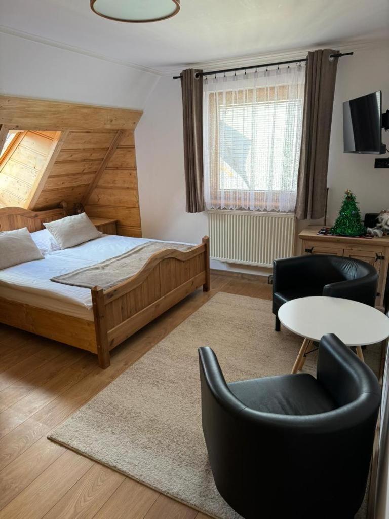 Apartamenty I Pokoje Krupowki Tuz Tuz زاكوباني الغرفة الصورة